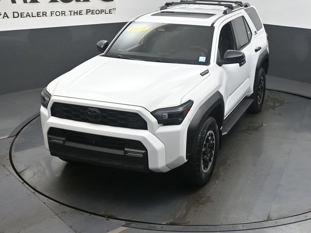 Used 2025 Toyota 4Runner TRD Off-Road Premium AWD/4WD image 47