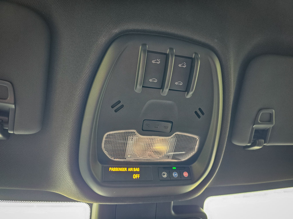 Used 2025 Buick Envista Avenir FWD image 31