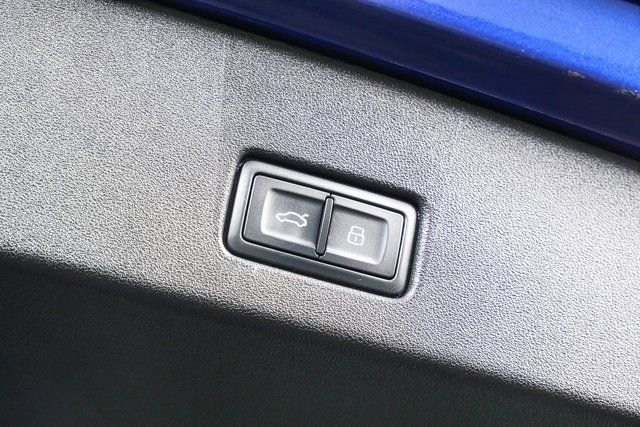 Used 2023 Audi Q4 e-tron Premium Plus w/ Premium Plus image 28