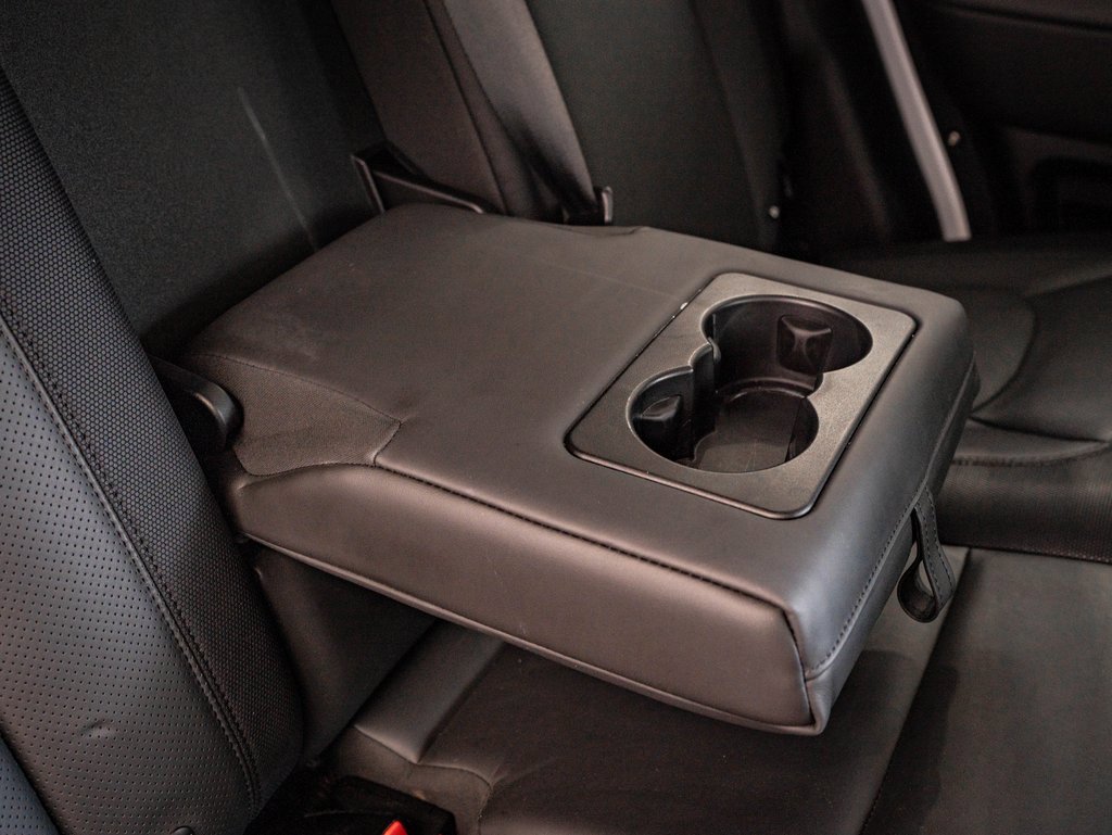 Used 2023 Land Rover Defender 110 X-Dynamic SE image 50