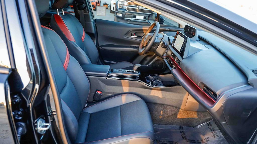 Used 2025 Toyota Prius Plug-In Hybrid image 20