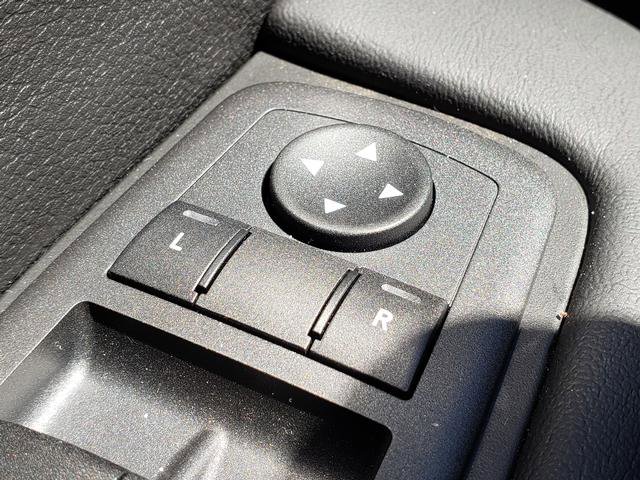 New 2026 Chrysler Voyager LX image 21