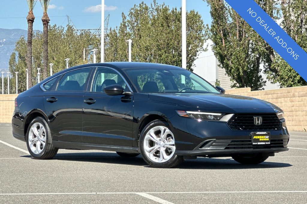Certified 2025 Honda Accord LX image 2