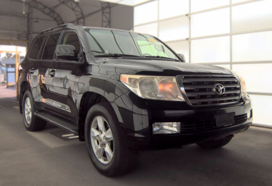 Used 2011 Toyota Land Cruiser w/ Upgrade Pkg AWD/4WD image 19