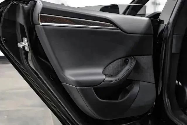 Used 2022 Tesla Model S Standard Range AWD/4WD image 49