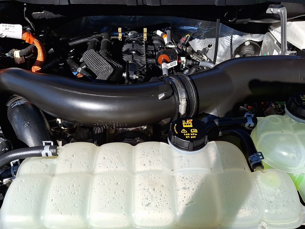 Used 2025 Ford F150 Lariat AWD/4WD image 30