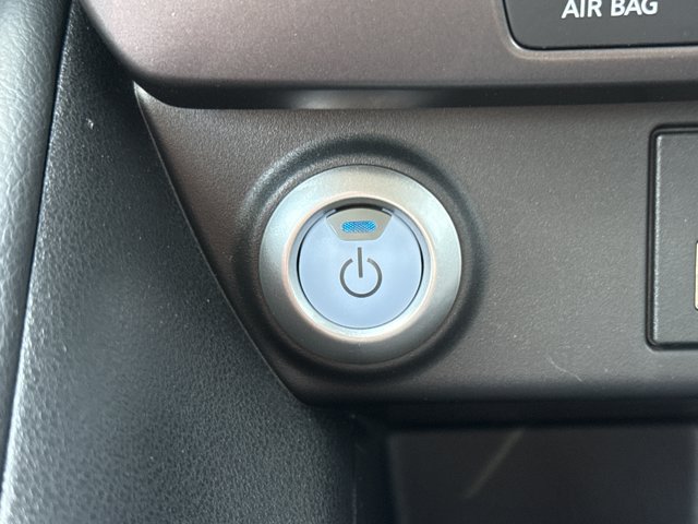 Certified 2025 Nissan Leaf S FWD image 18