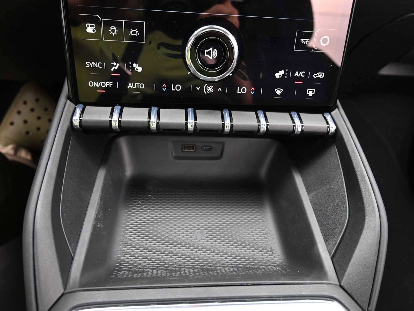 New 2026 GMC Terrain Elevation image 13