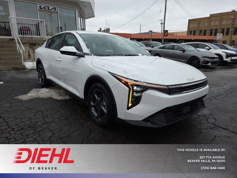 New 2026 Kia K4 LXS