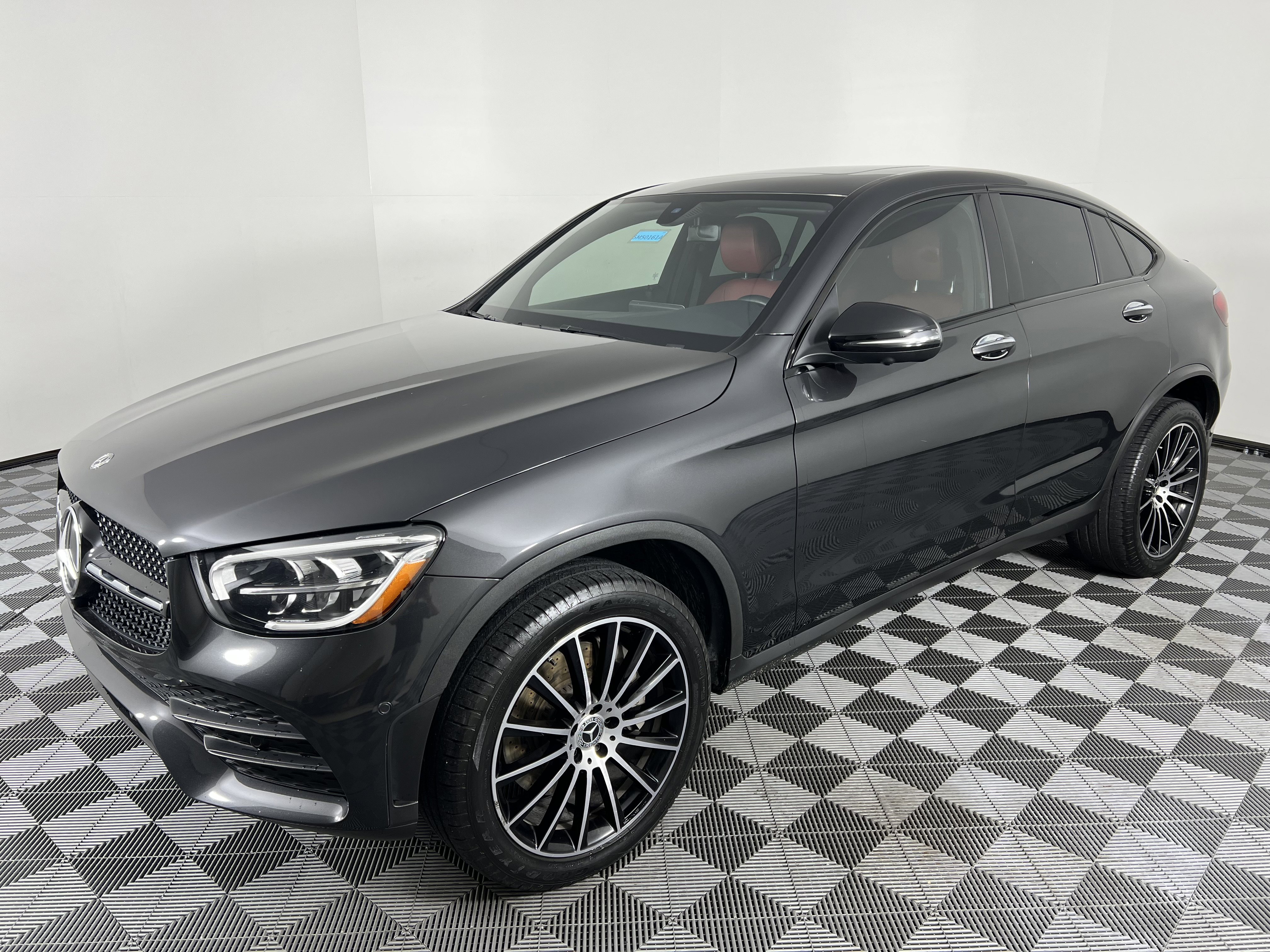 Used 2020 Mercedes-Benz GLC 300 4MATIC Coupe image 8