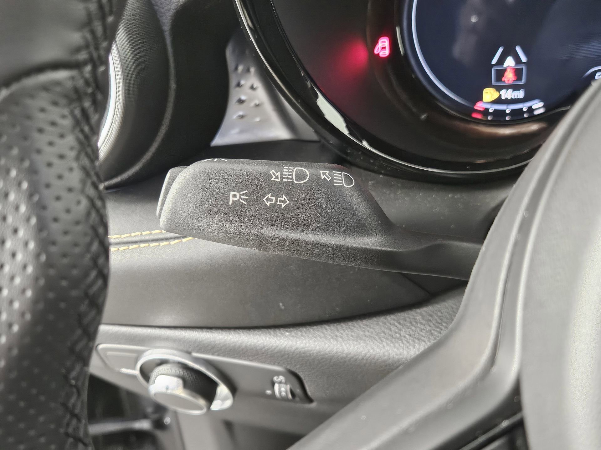 Used 2025 Alfa Romeo Tonale AWD/4WD image 25