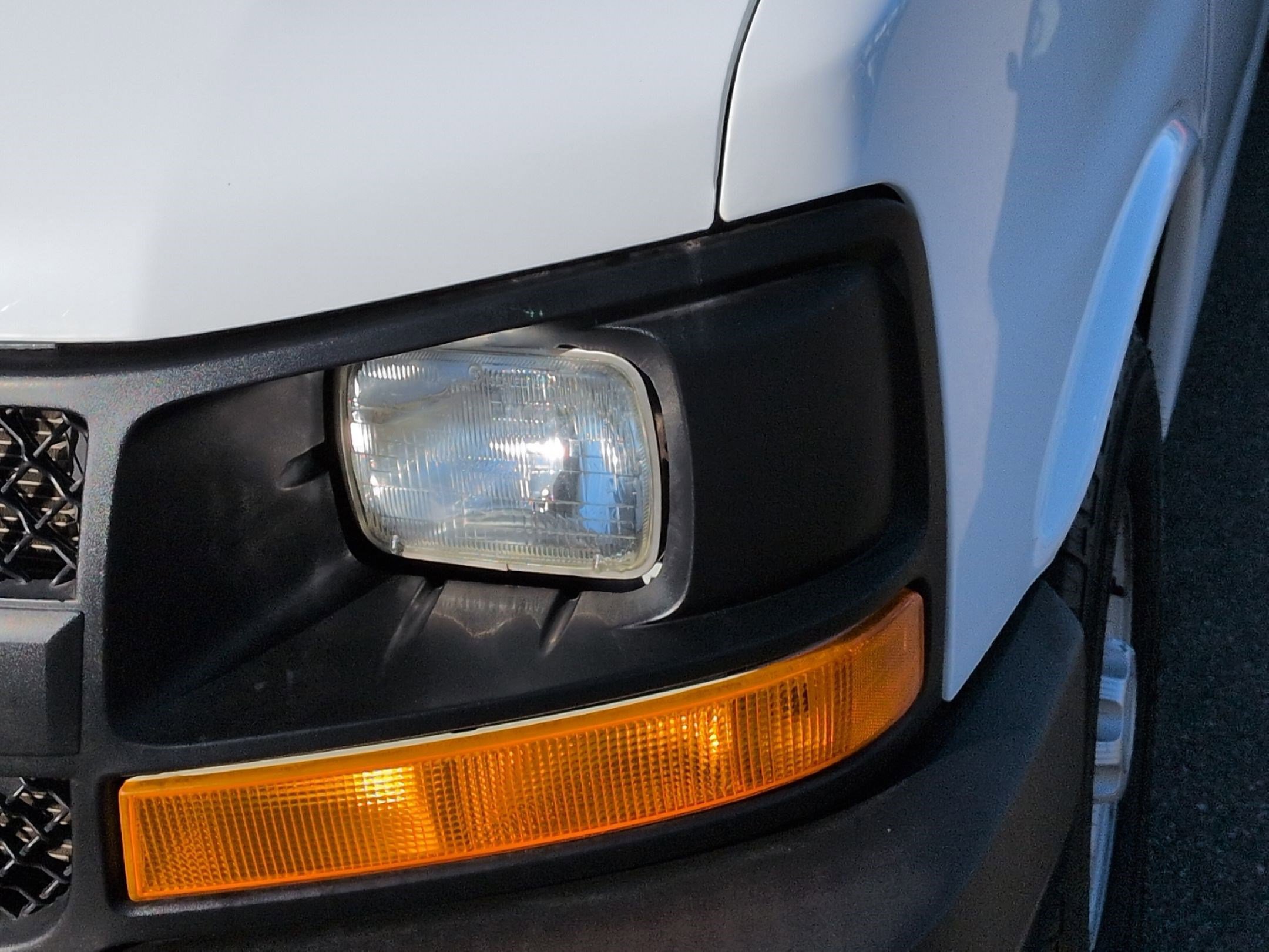 Used 2017 Chevrolet Express 2500 LS image 6