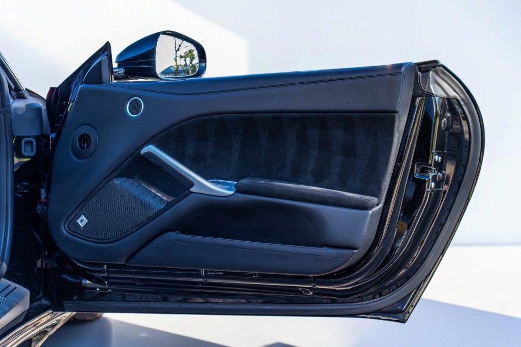 Used 2014 Ferrari F12 Berlinetta RWD image 45