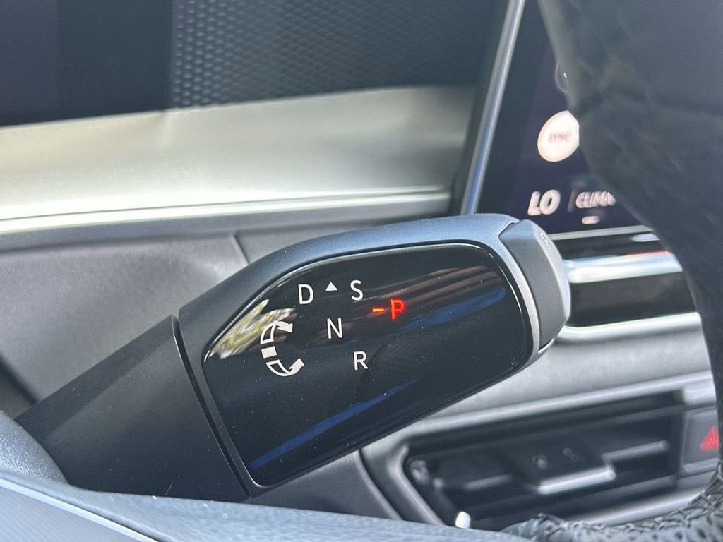 New 2026 Volkswagen Tiguan SE R-Line image 20