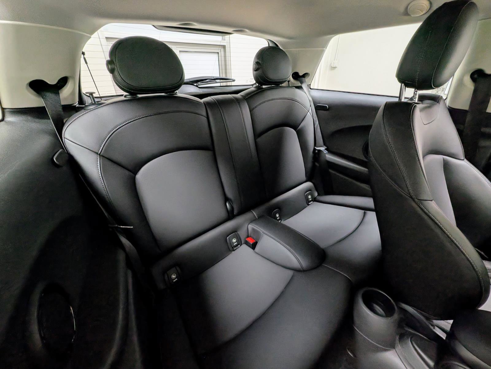 Used 2018 MINI Cooper S FWD image 19