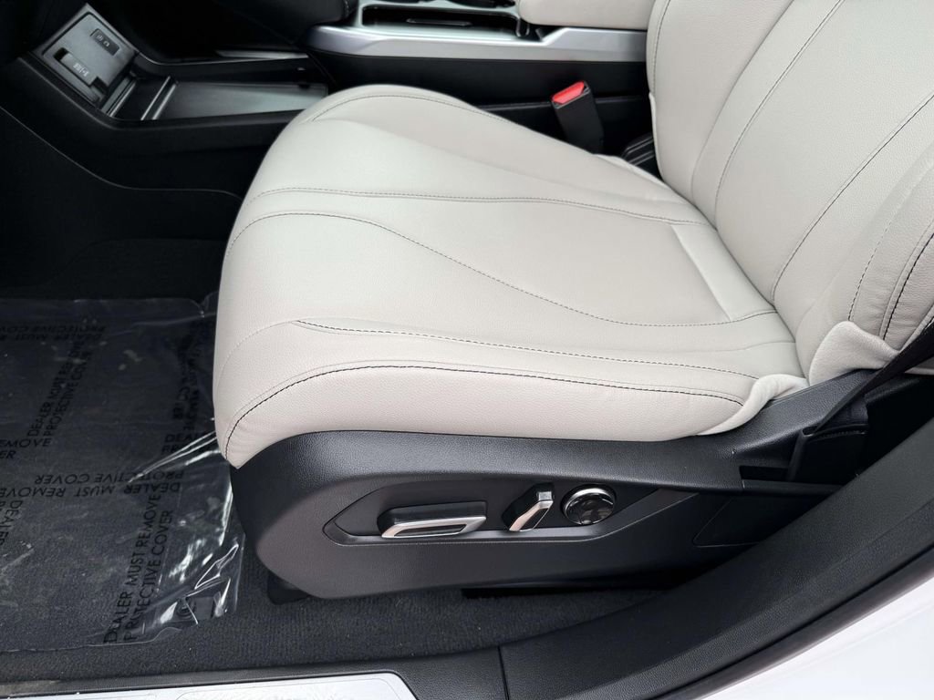 Certified 2025 Acura RDX SH-AWD image 11