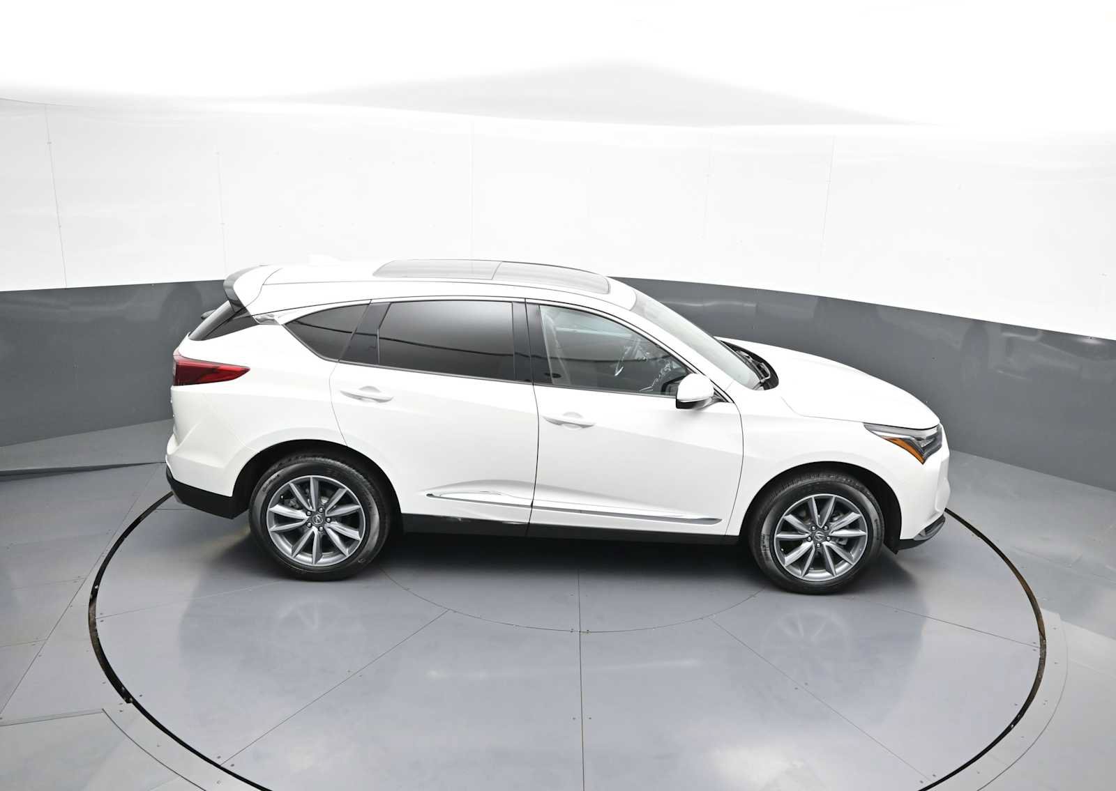 Certified 2024 Acura RDX w/ Technology Package AWD/4WD image 37