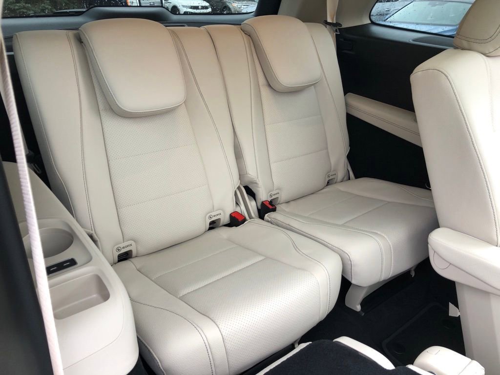 New 2026 Mercedes-Benz GLS 450 4MATIC image 39