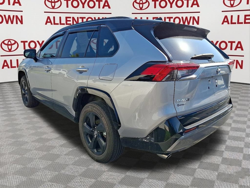 Used 2021 Toyota RAV4 XSE AWD/4WD image 4