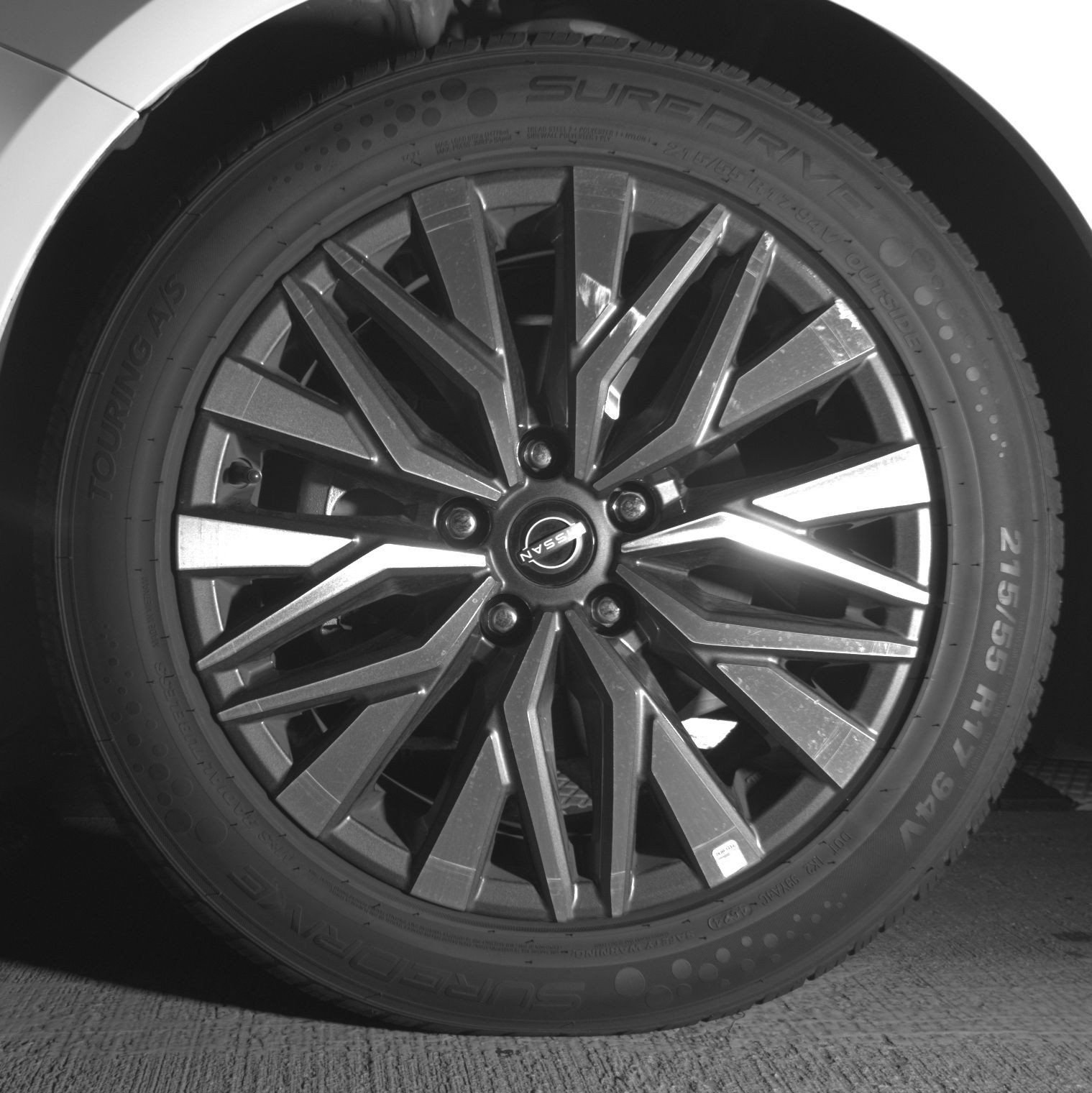 Used 2025 Nissan Altima 2.5 SV FWD image 14