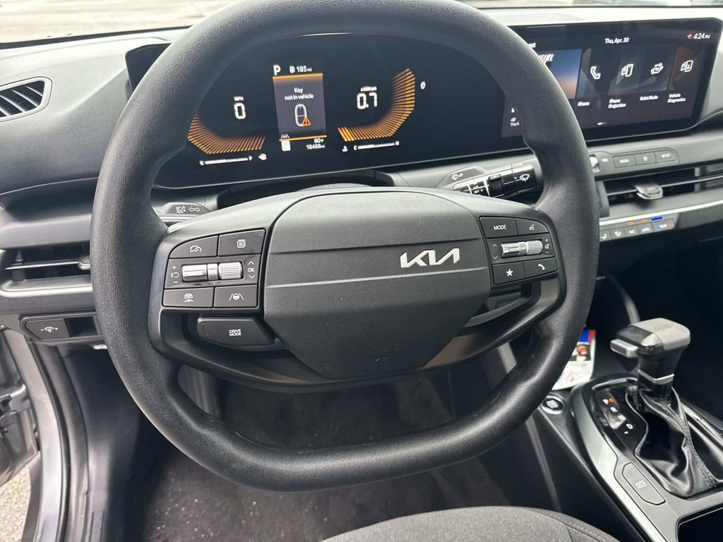 Used 2025 Kia K4 FWD image 21
