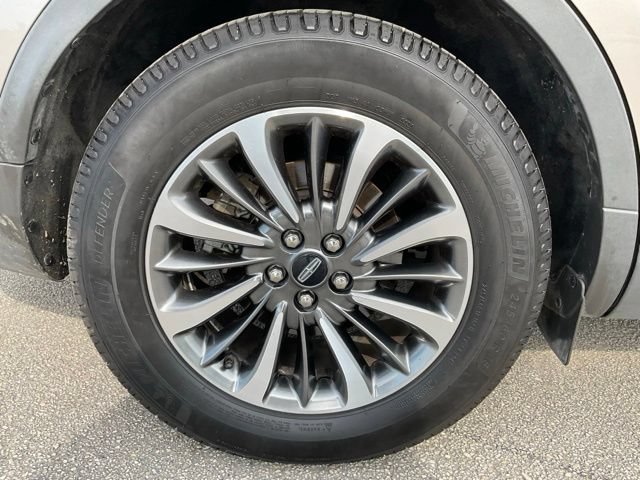Used 2021 Lincoln Nautilus FWD w/ Equipment Group 101A image 12
