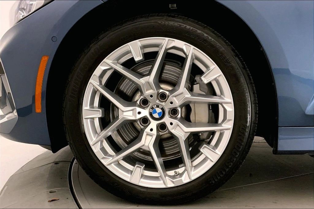Certified 2025 BMW 330i xDrive Sedan w/ Premium Package AWD/4WD image 8
