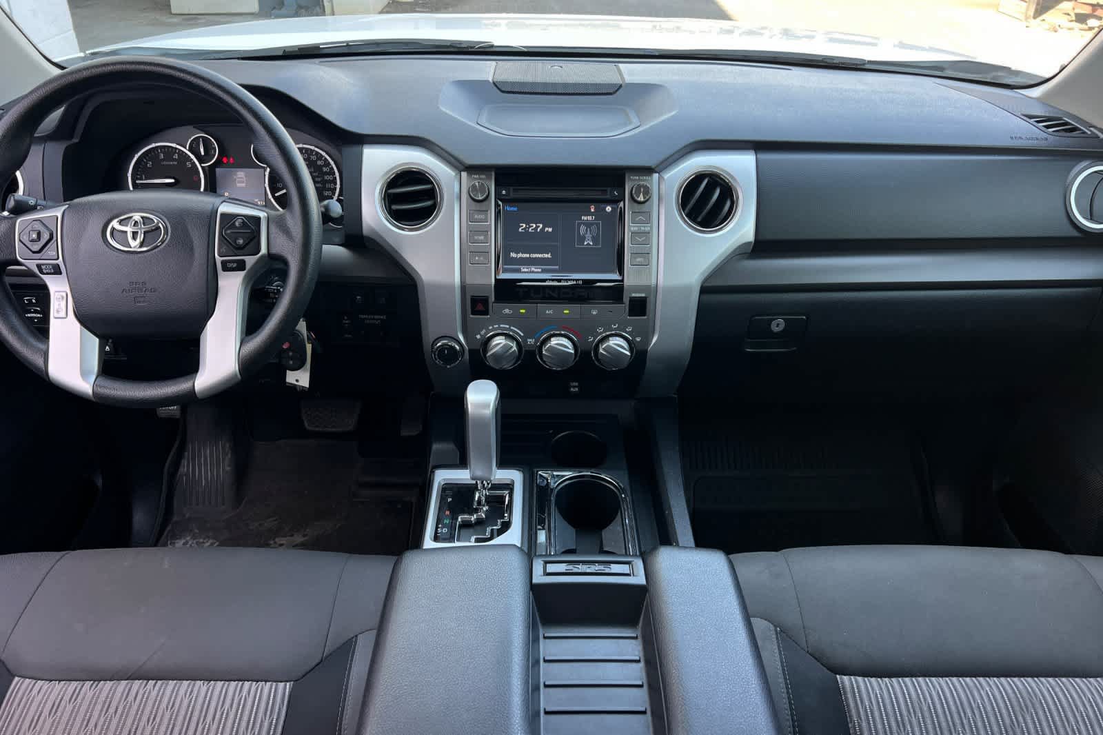 Used 2016 Toyota Tundra SR5 w/ SR5 Upgrade Package AWD/4WD image 4