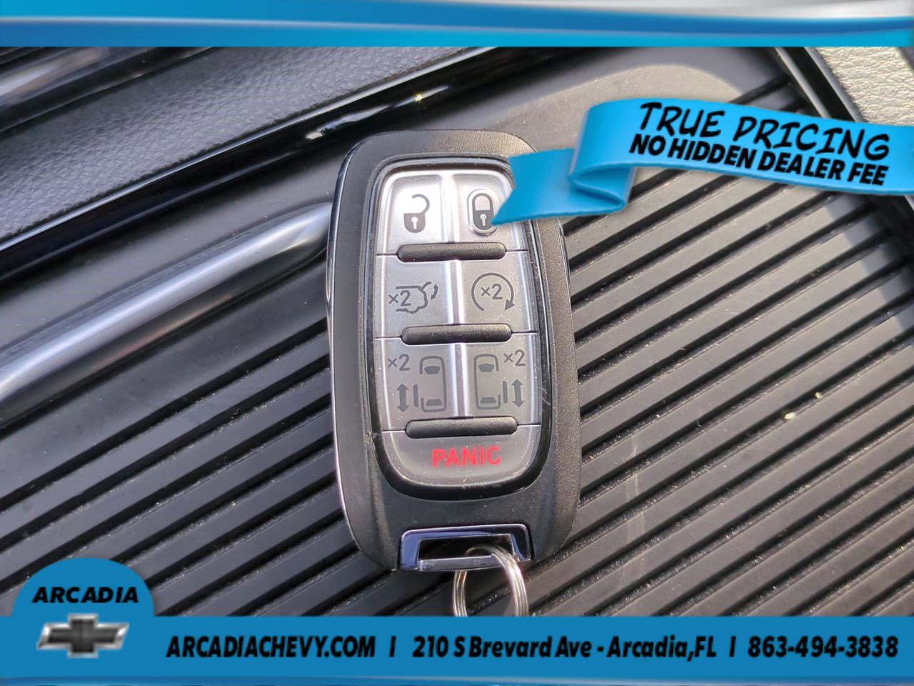 Used 2025 Chrysler Pacifica Limited w/ Uconnect Theater Family Group AWD/4WD image 30