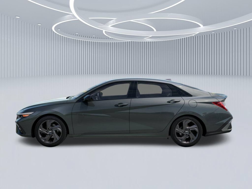New 2026 Hyundai Elantra Sport FWD image 3