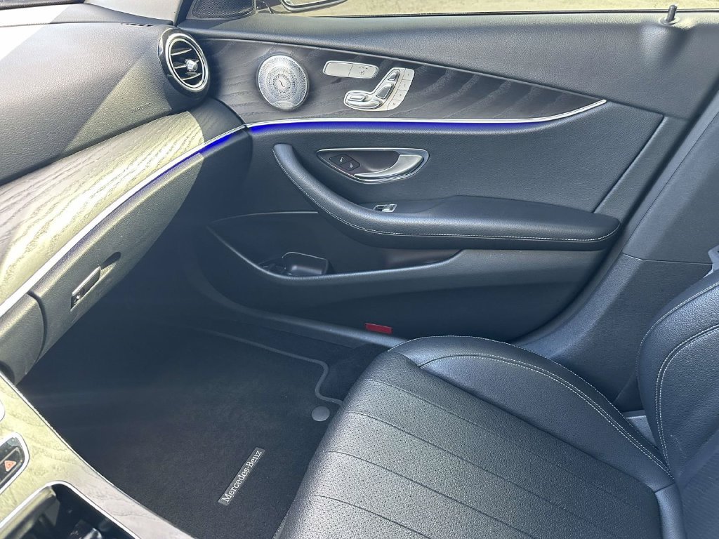 Used 2018 Mercedes-Benz E 300 image 31
