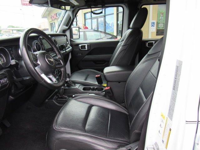 Used 2020 Jeep Gladiator Overland AWD/4WD image 15