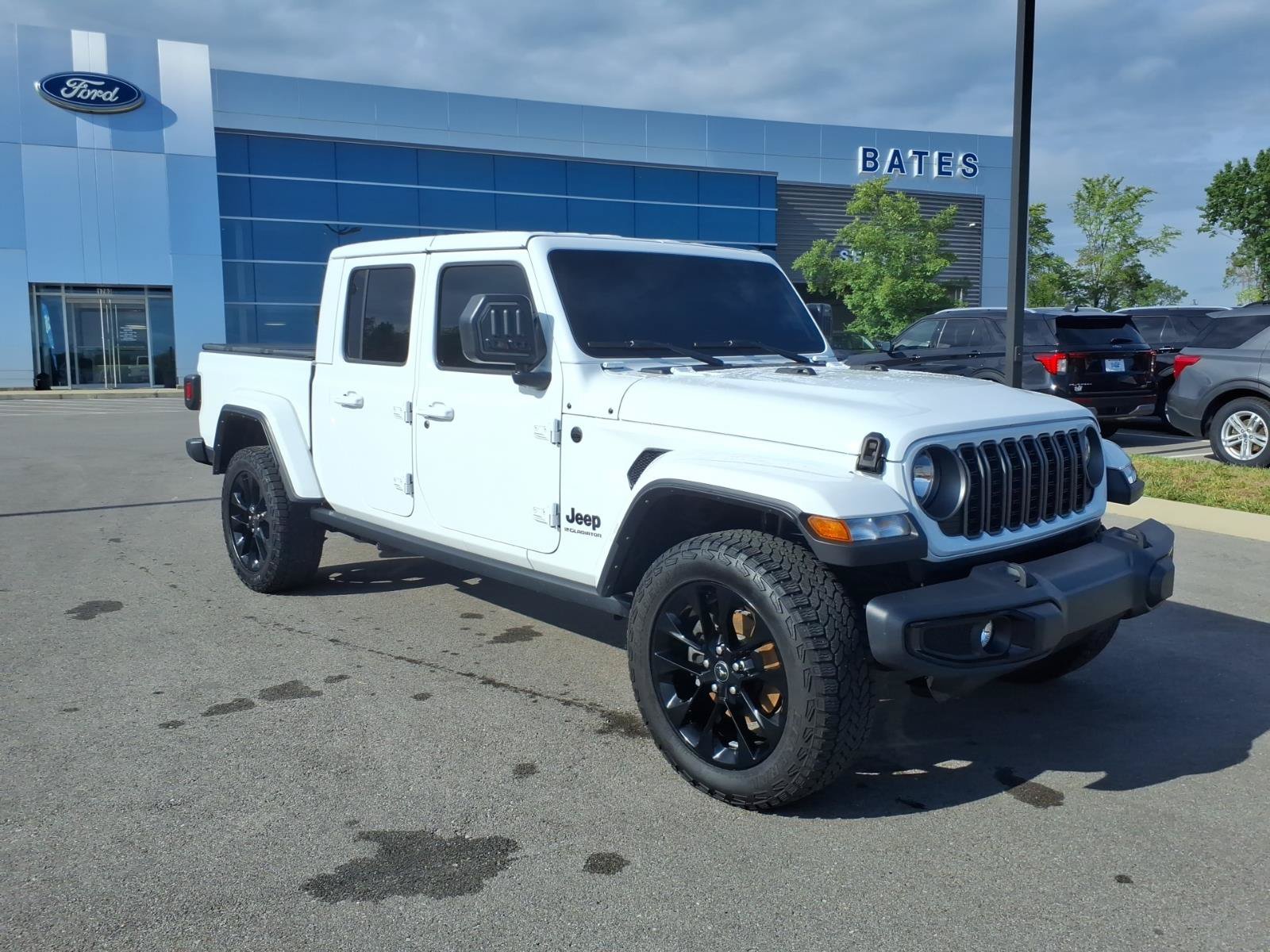 Used 2025 Jeep Gladiator Sport