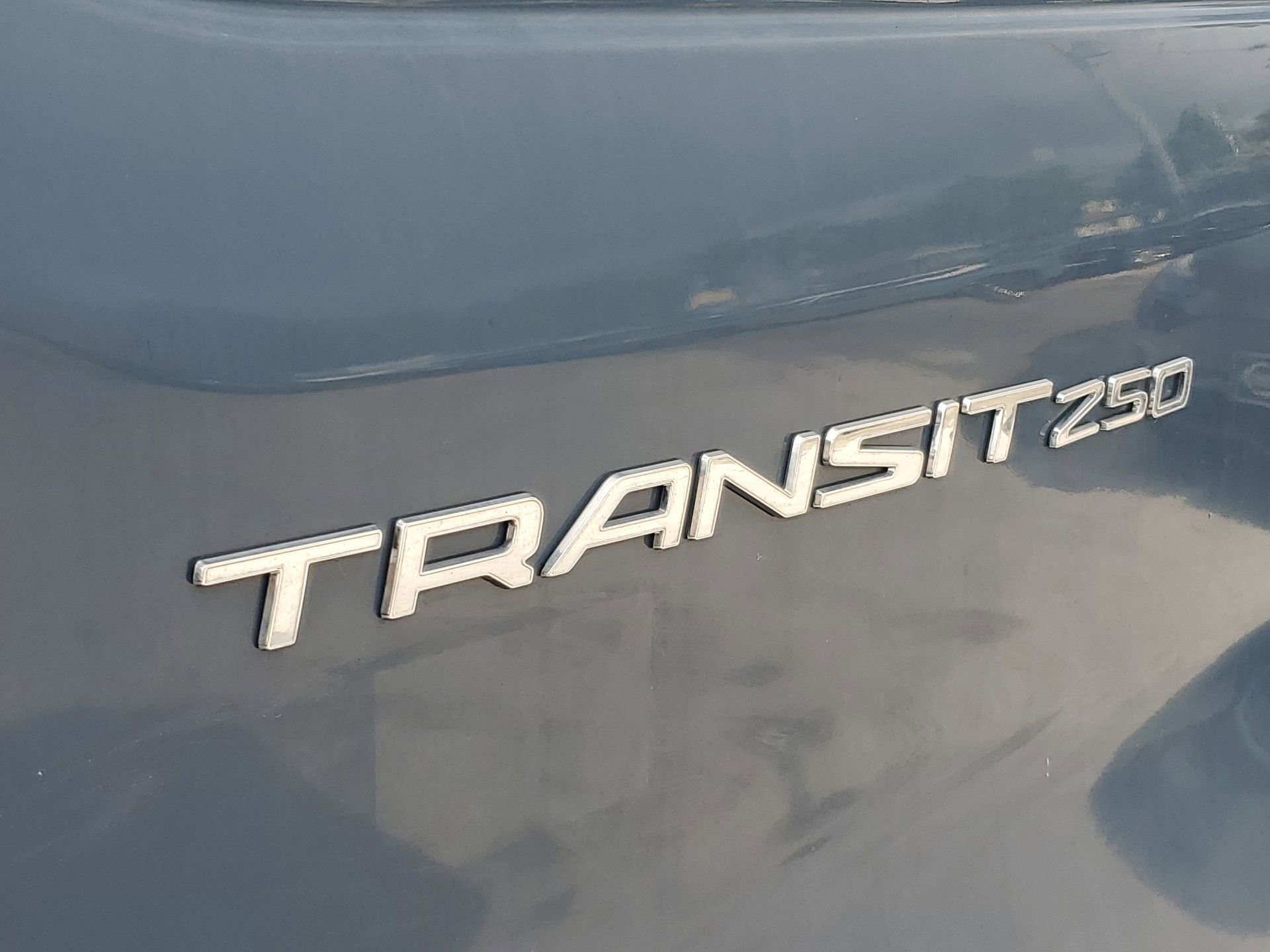 Used 2020 Ford Transit 250 148 High Roof Extended RWD image 6