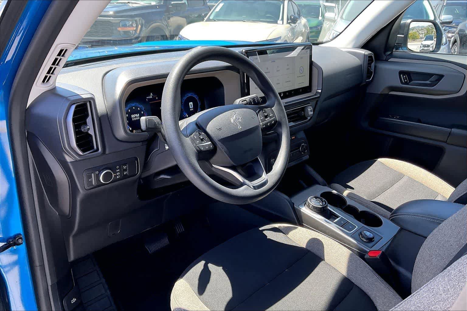 Certified 2025 Ford Bronco Sport Big Bend AWD/4WD image 2