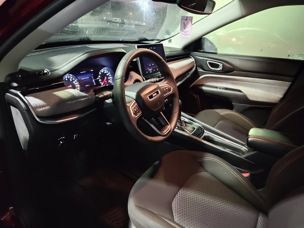 Used 2022 Jeep Compass Sport FWD image 7