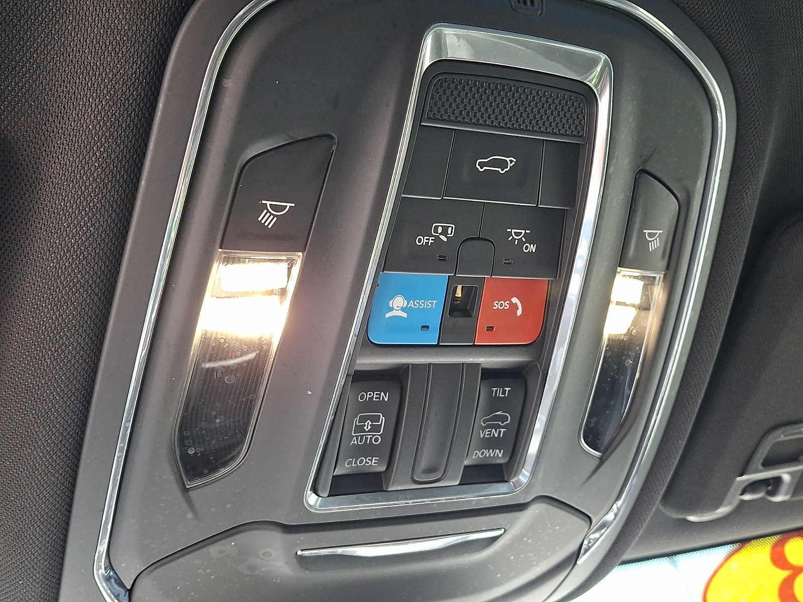 Certified 2023 Jeep Grand Cherokee L Laredo AWD/4WD image 27