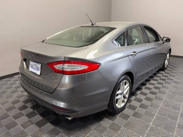 Used 2014 Ford Fusion SE FWD image 8