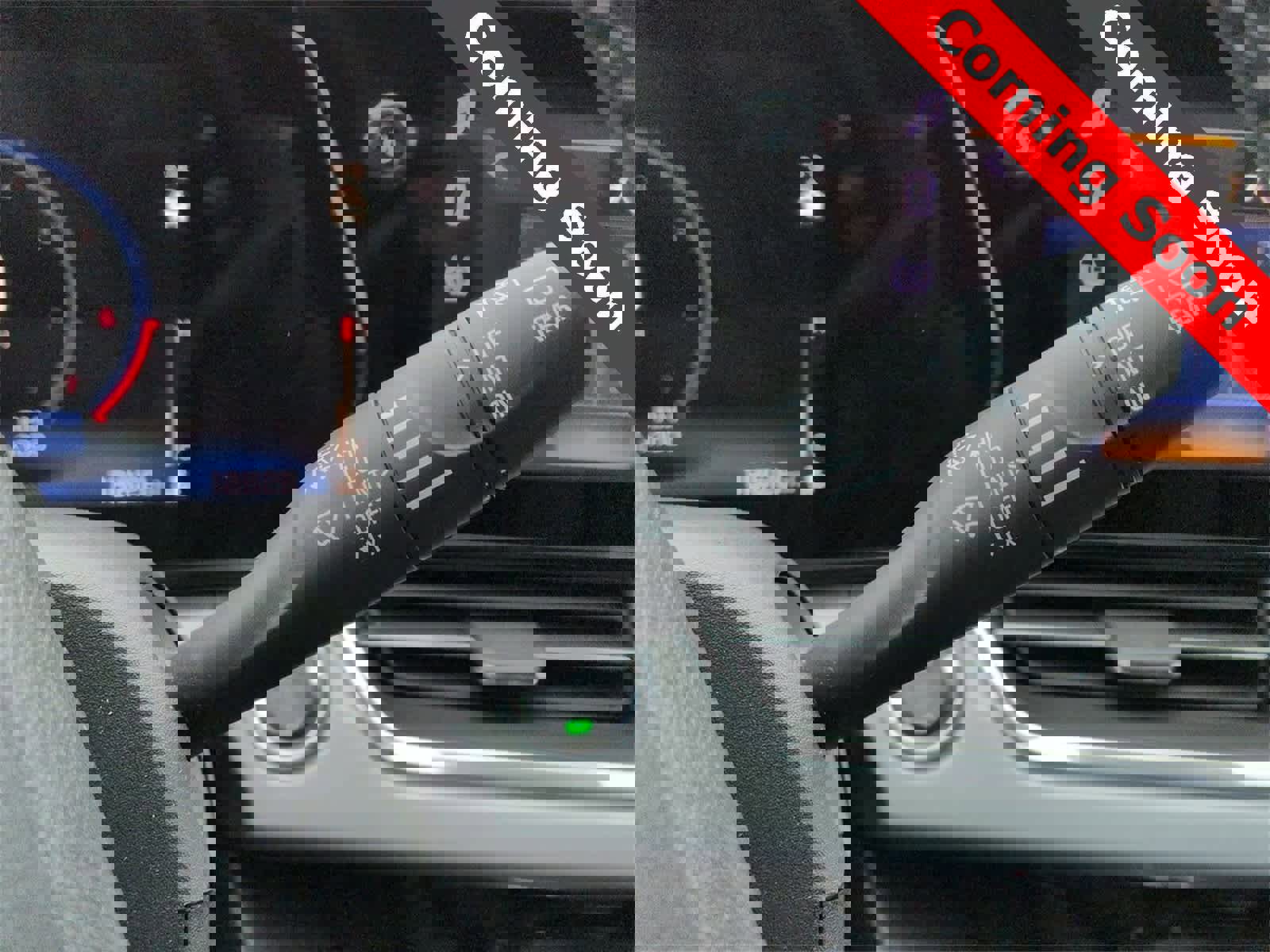 Used 2024 Chevrolet Trax LT w/ LT Convenience Package image 25