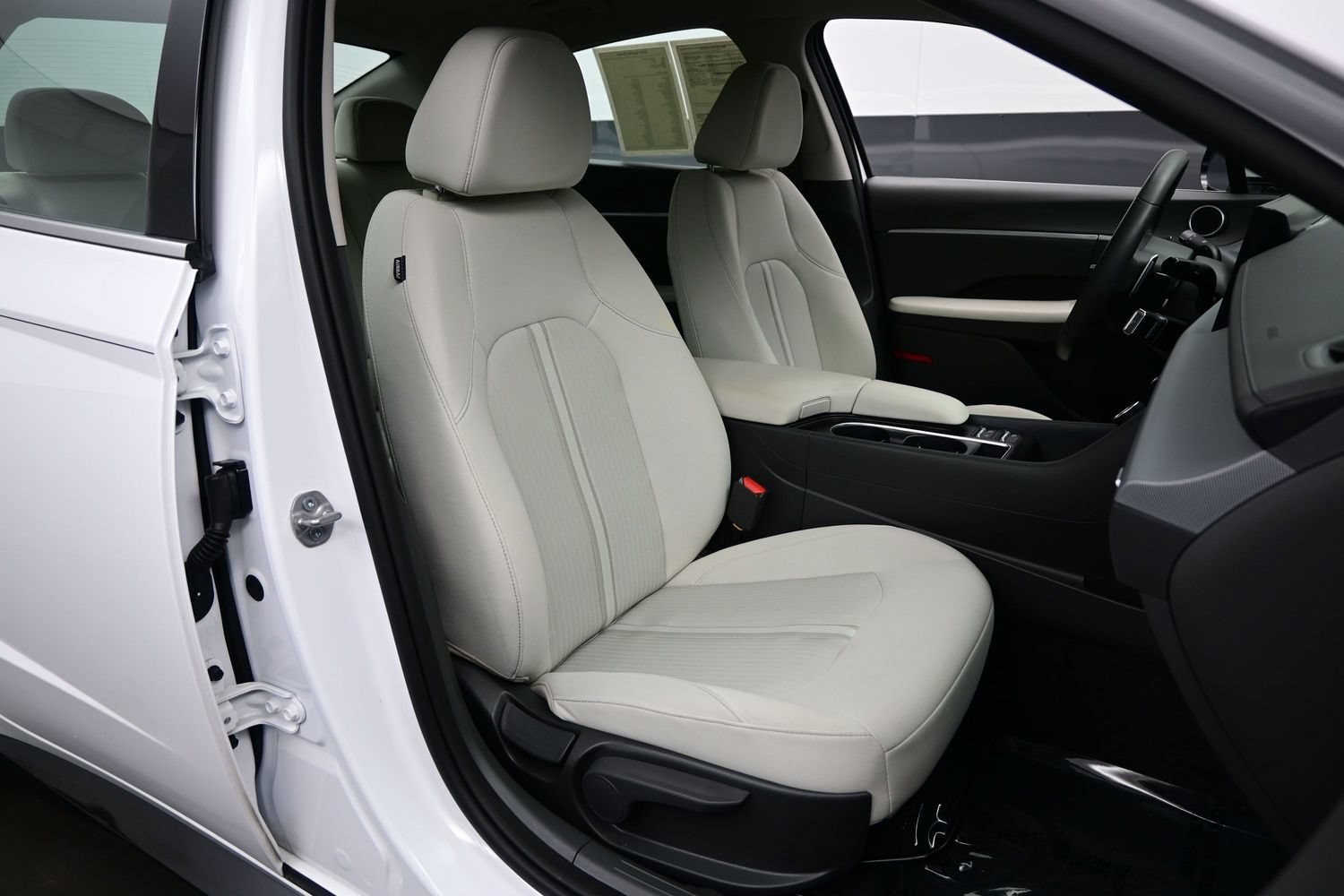 Certified 2026 Hyundai Sonata SEL FWD image 14