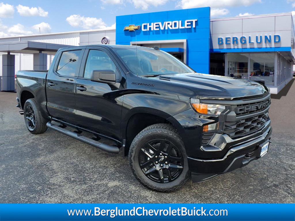 New 2026 Chevrolet Silverado 1500 Custom w/ Turbomax Blackout Package