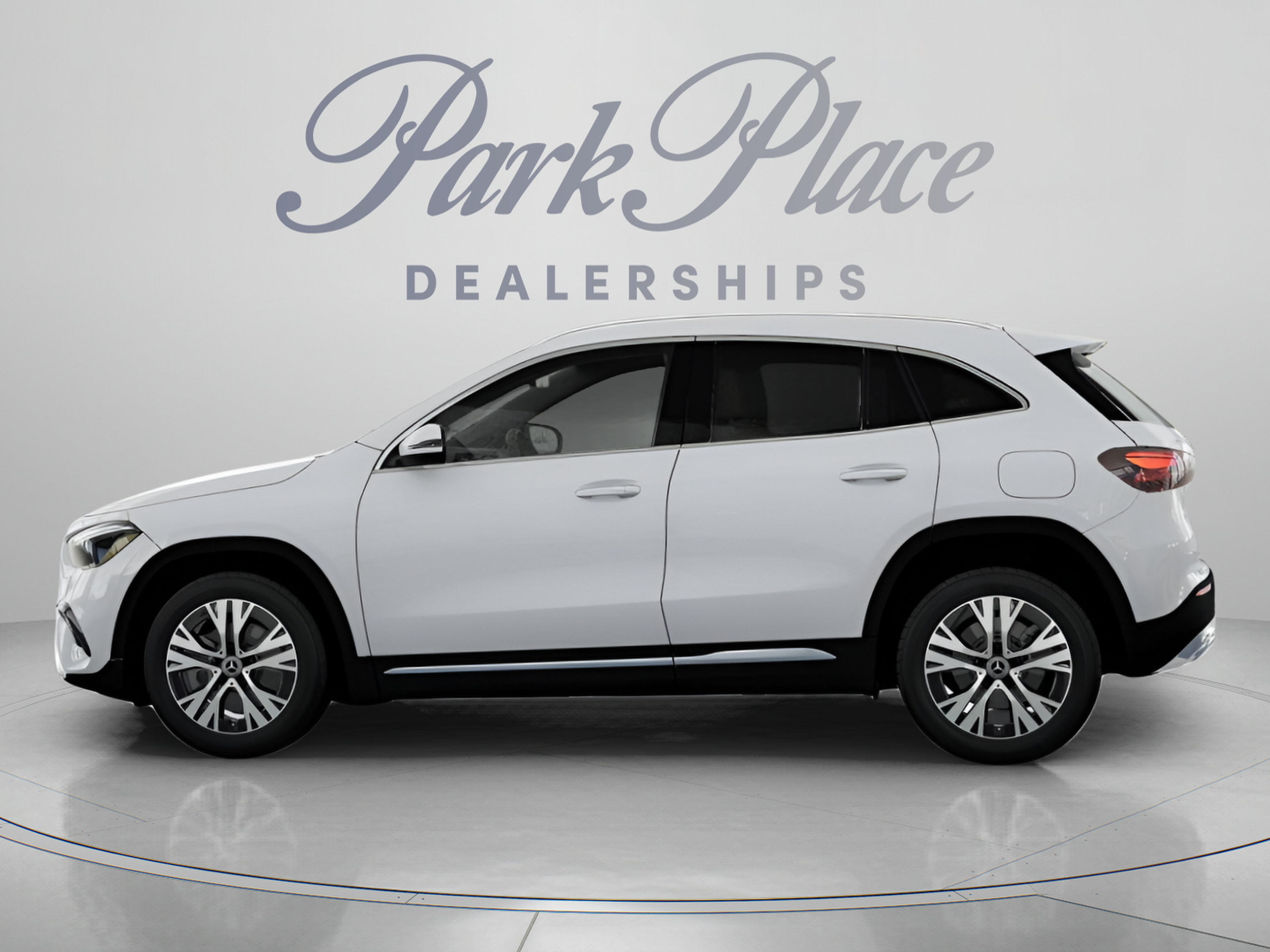 Used 2026 Mercedes-Benz GLA 250 4MATIC image 7