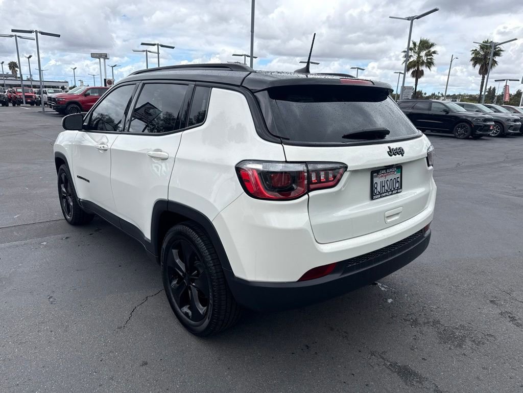 Certified 2019 Jeep Compass Latitude FWD image 5
