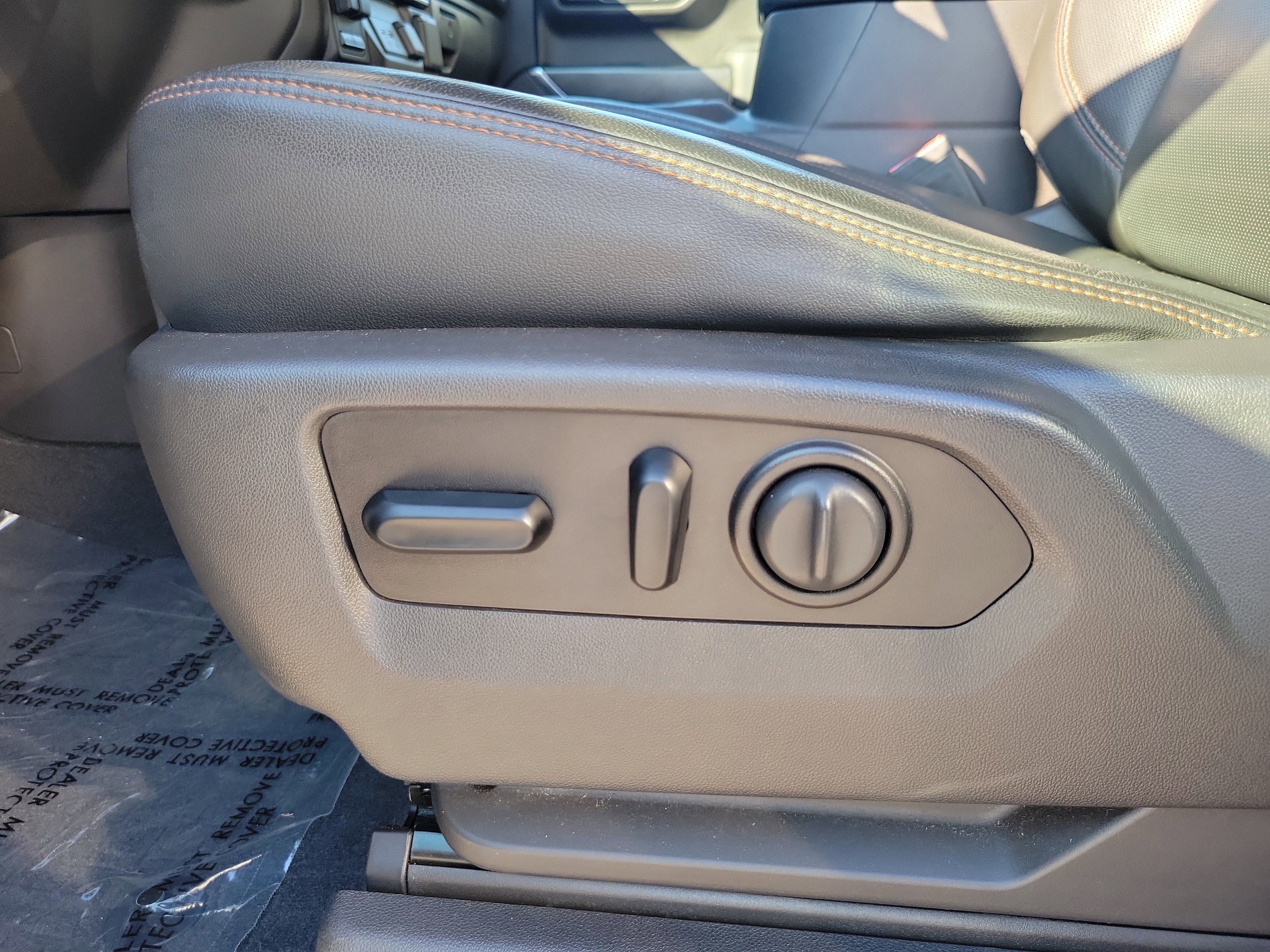 Used 2020 GMC Sierra 1500 AT4 w/ AT4 Premium Package image 13