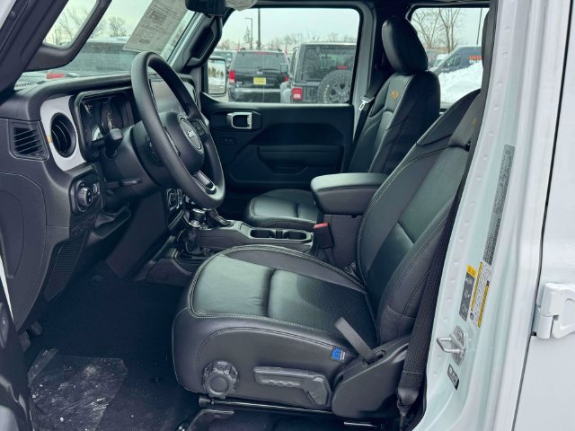 New 2026 Jeep Gladiator Sport AWD/4WD image 10