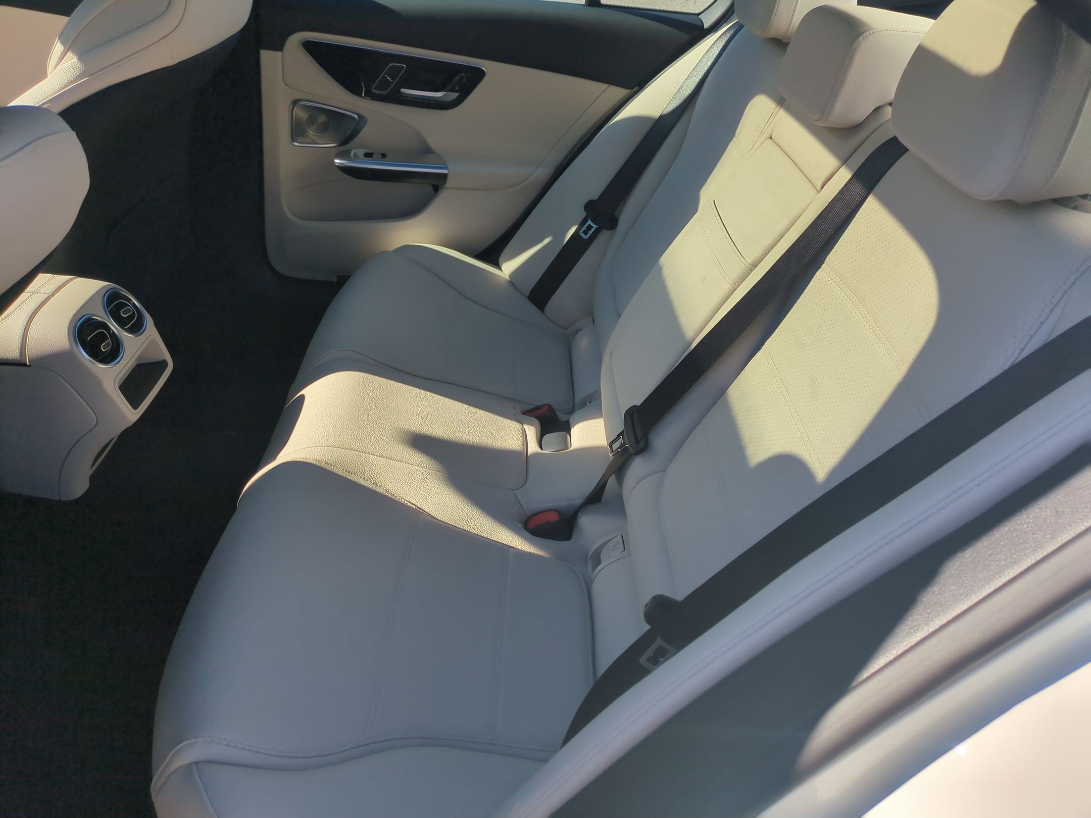 Used 2026 Mercedes-Benz C 300 4MATIC Sedan image 31