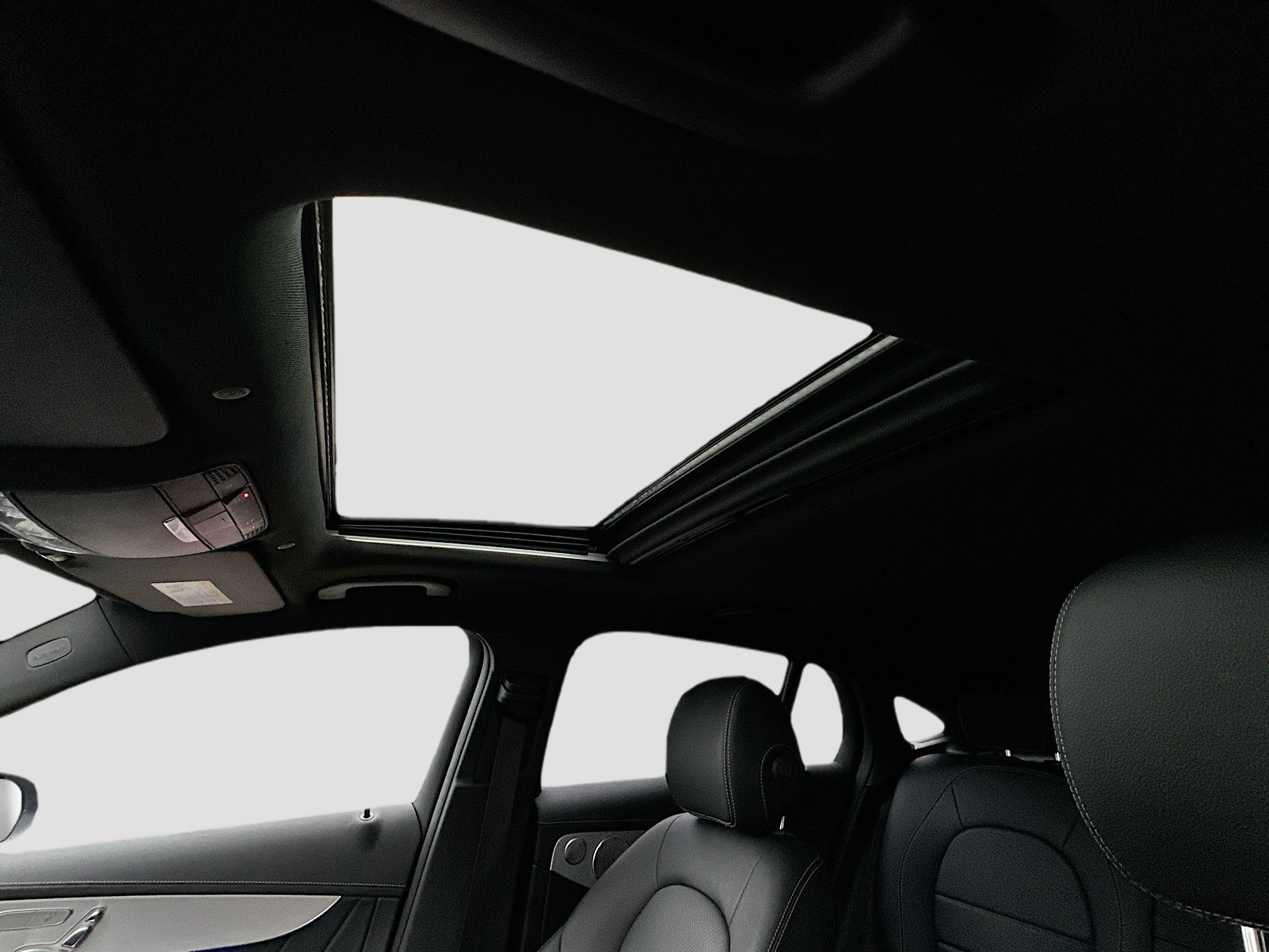 Used 2023 Mercedes-Benz GLC 300 4MATIC Coupe image 22