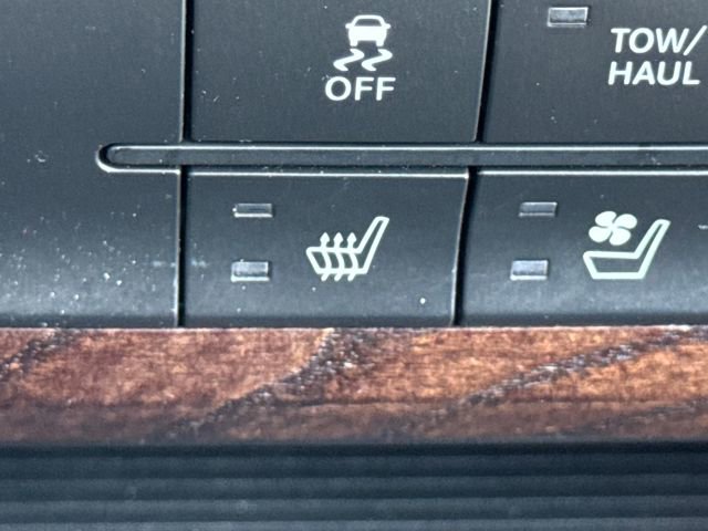 Used 2014 RAM 1500 Laramie Longhorn w/ Convenience Group image 33