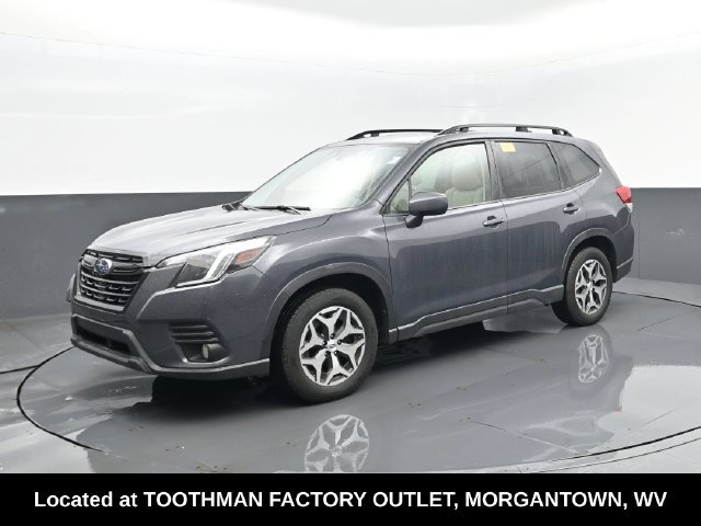 Used 2023 Subaru Forester Premium AWD/4WD image 1
