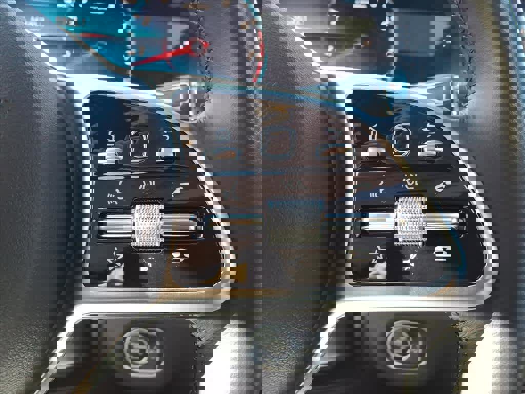 Used 2023 Mercedes-Benz GLS 450 4MATIC image 11